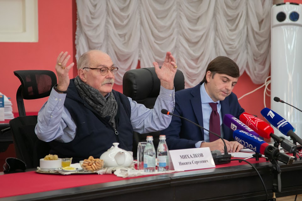 Сергей Кравцов и Никита Михалков обсудили с будущими педагогами роль исторического знания и патриотического воспитания