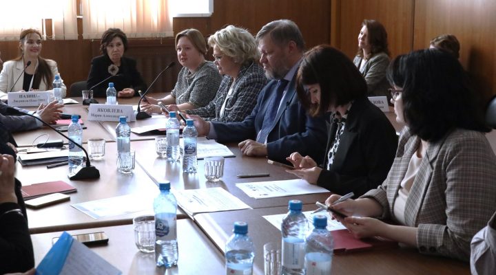 Вебинар для экспертов на тему: «Проведение экспертной оценки ФИП в 2025 году»