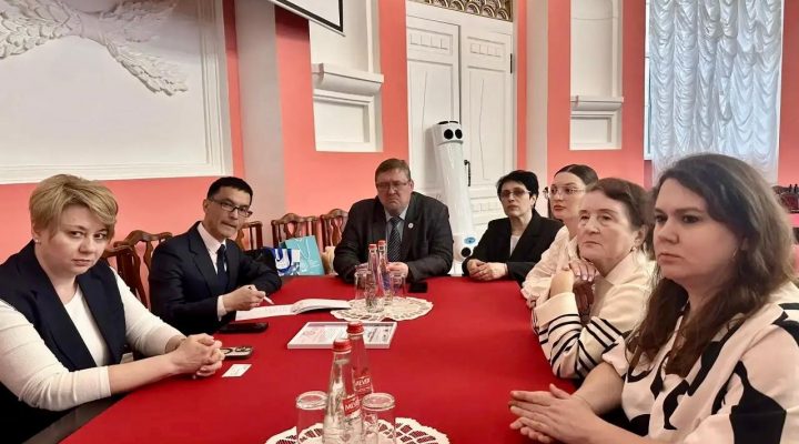 Перспективы сотрудничества Профсоюза образования и Ассоциации обсудили на встрече в МПГУ